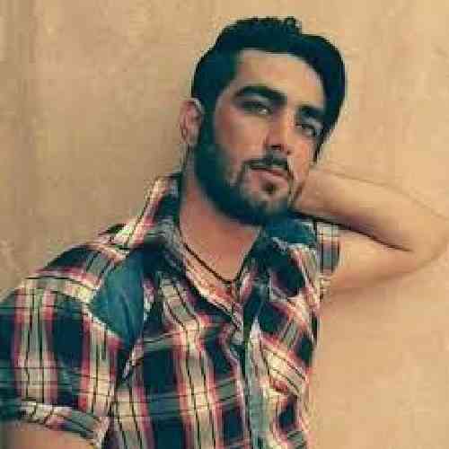 امید رحمتی سیگاری